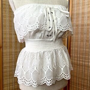 Rebellion Again Lace Strapless Top